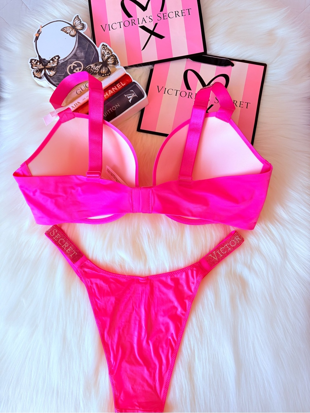 🩷🩷Victoria’s Secret logo shine strap bra and panty set (38C / M)🩷🩷 - Picture 2 of 2